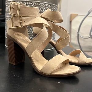 Used Beige/tan heels from forever 21.